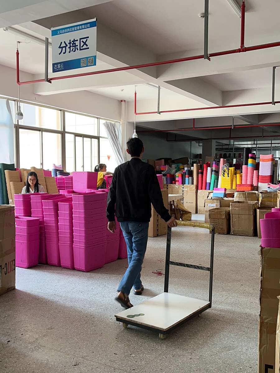 EVA Bag Manufacturer 68 EVA Bag BrineBuddy eva bag facotry rubber bag manufacturer eva foam bag bogg bag supplier