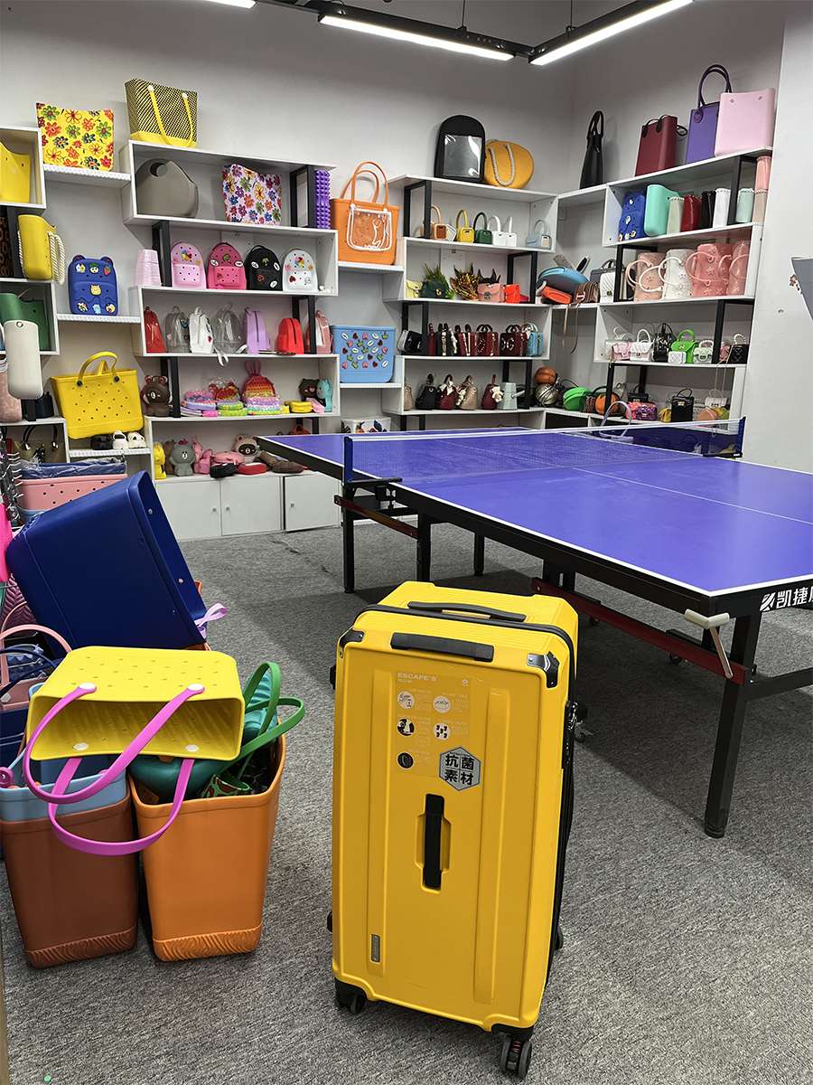 EVA Bag Manufacturer 69 EVA Bag BrineBuddy show room of eva bag facotry rubber bag manufacturer eva foam bag bogg bag supplier