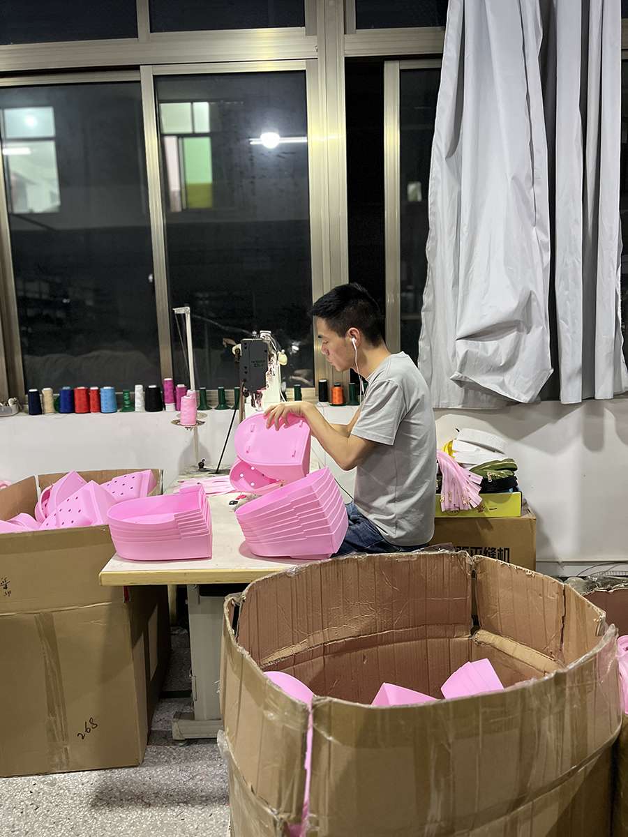 EVA Bag Manufacturer 71 EVA Bag BrineBuddy Sewing Zone of eva bag facotry rubber bag manufacturer eva foam bag bogg bag supplier